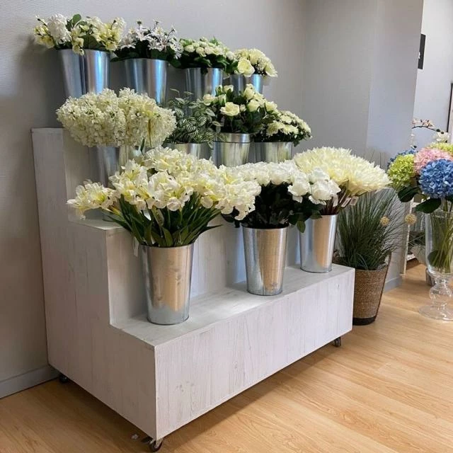Meilleure affaire ???? Présentoir Fleuriste 3 étages Blanc Bois Massif 130x79x110 TRADIS ???? 3 Meilleure affaire ???? Présentoir Fleuriste 3 étages Blanc Bois Massif 130x79x110 TRADIS ???? – Image 3
